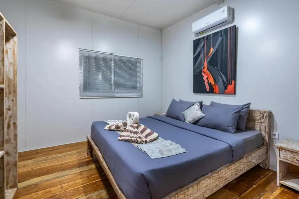 Second bedroom with air-conditioning